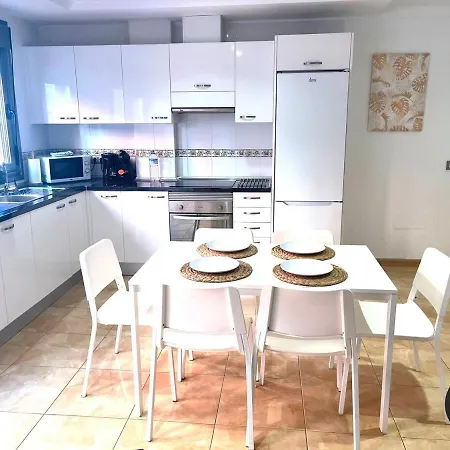 Apartamento Casa Roja Pto Del Rosario - De 'fuga A Fuerte' *